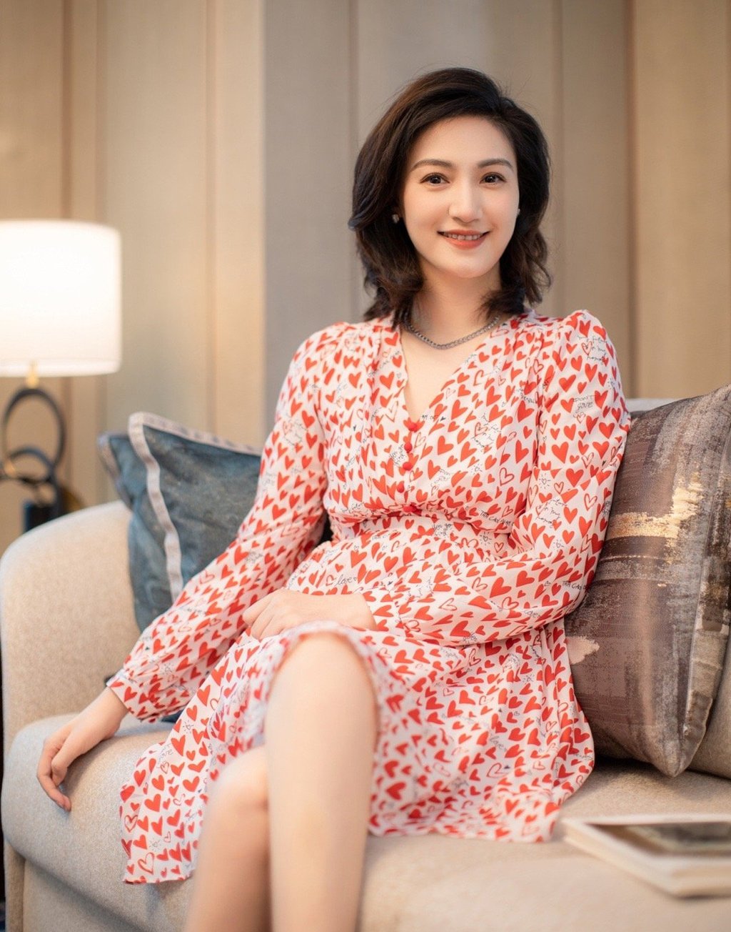 Liang Yi, above, who became a television anchor in 2021, had the world at her feet before illness struck. Photo: Weibo Liang Yi, above, who became a television anchor in 2021, had the world at her feet before illness struck. Photo: Weibo
