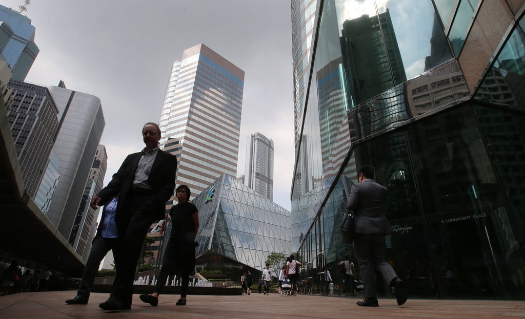 Finance firms in Hong Kong are increasing their headcount, according to recruiters. Photo: K. Y. Cheng
