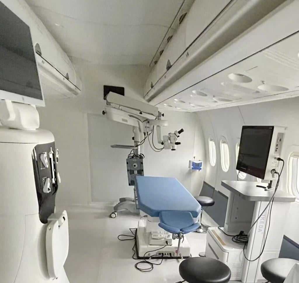 The new clean surgical cabin aboard a C909 narrowbody jet. Photo: Sina The new clean surgical cabin aboard a C909 narrowbody jet. Photo: Sina