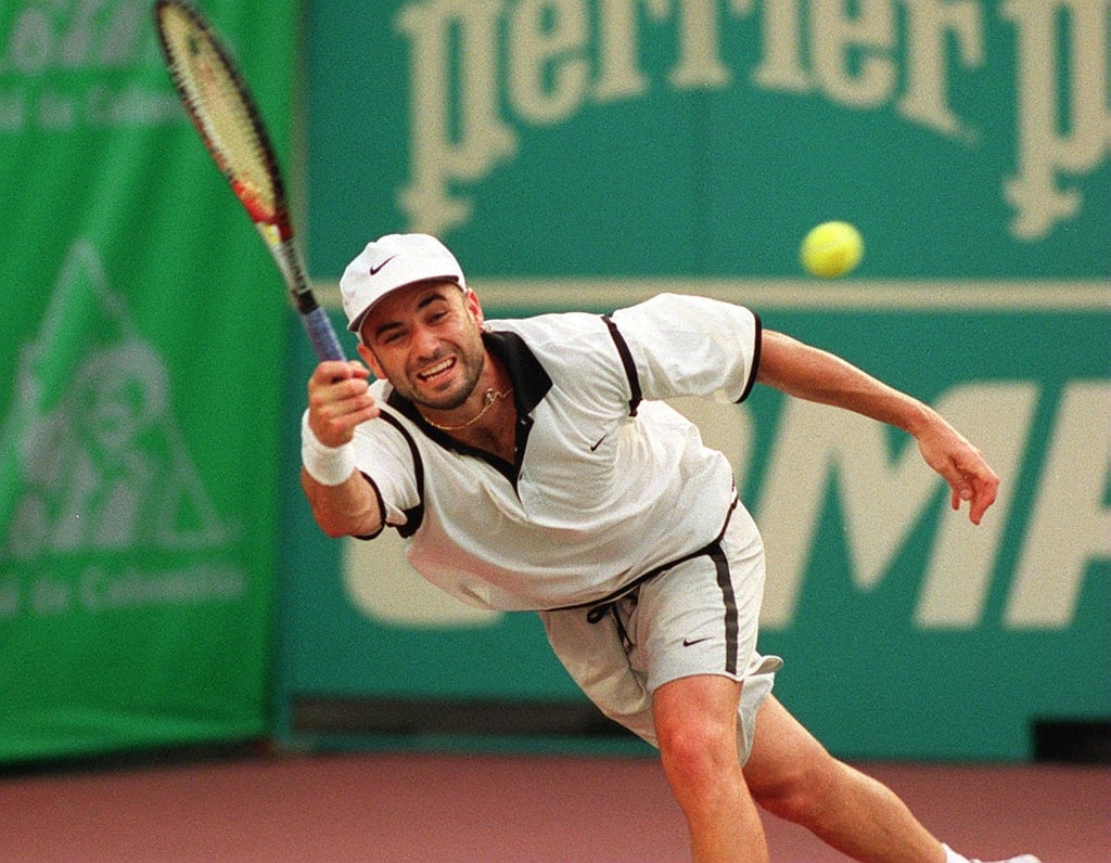 Andre Agassi in action at Hong Kong’s Victoria Park during the Salem Open in 1999, in a match against Nicolas Kiefer. Photo: SCMP Archives