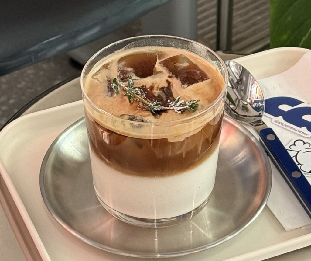 Cozy Cream Corner’s signature latte blends peanut butter, cream, coffee and milk. Photo: Instagram/cozycreamcorner