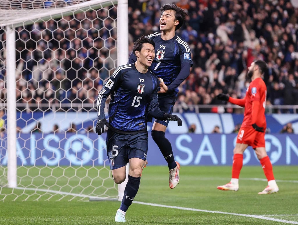 Mitoma (right) celebrates a goal by teammate Daichi Kamada (left) in a 2026 World Cup qualifier. Photo: AFP Mitoma (right) celebrates a goal by teammate Daichi Kamada (left) in a 2026 World Cup qualifier. Photo: AFP