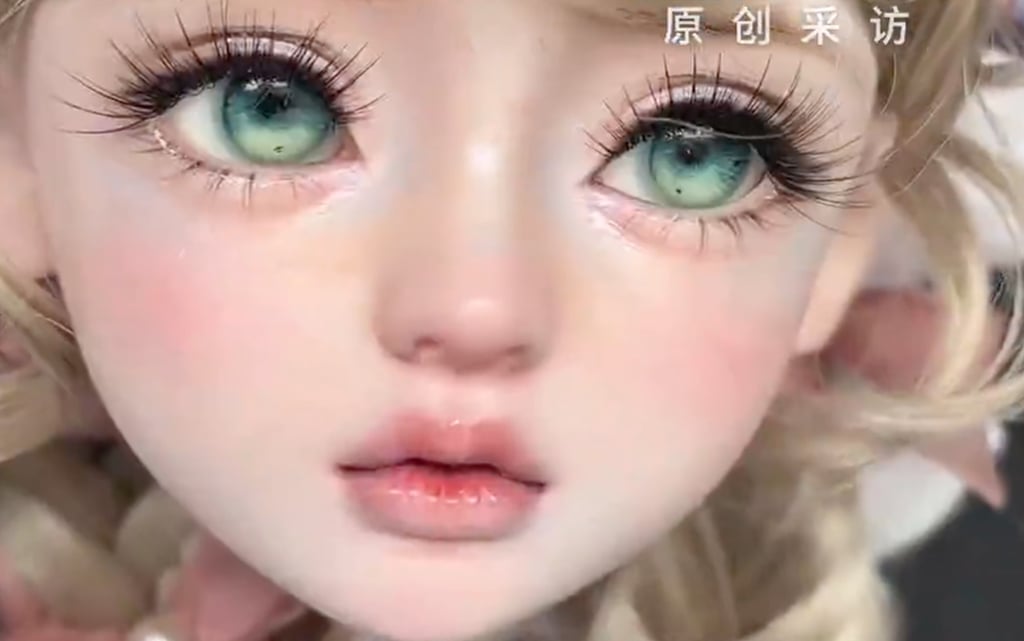 China woman receives handmade doll's eyes a decade after the order