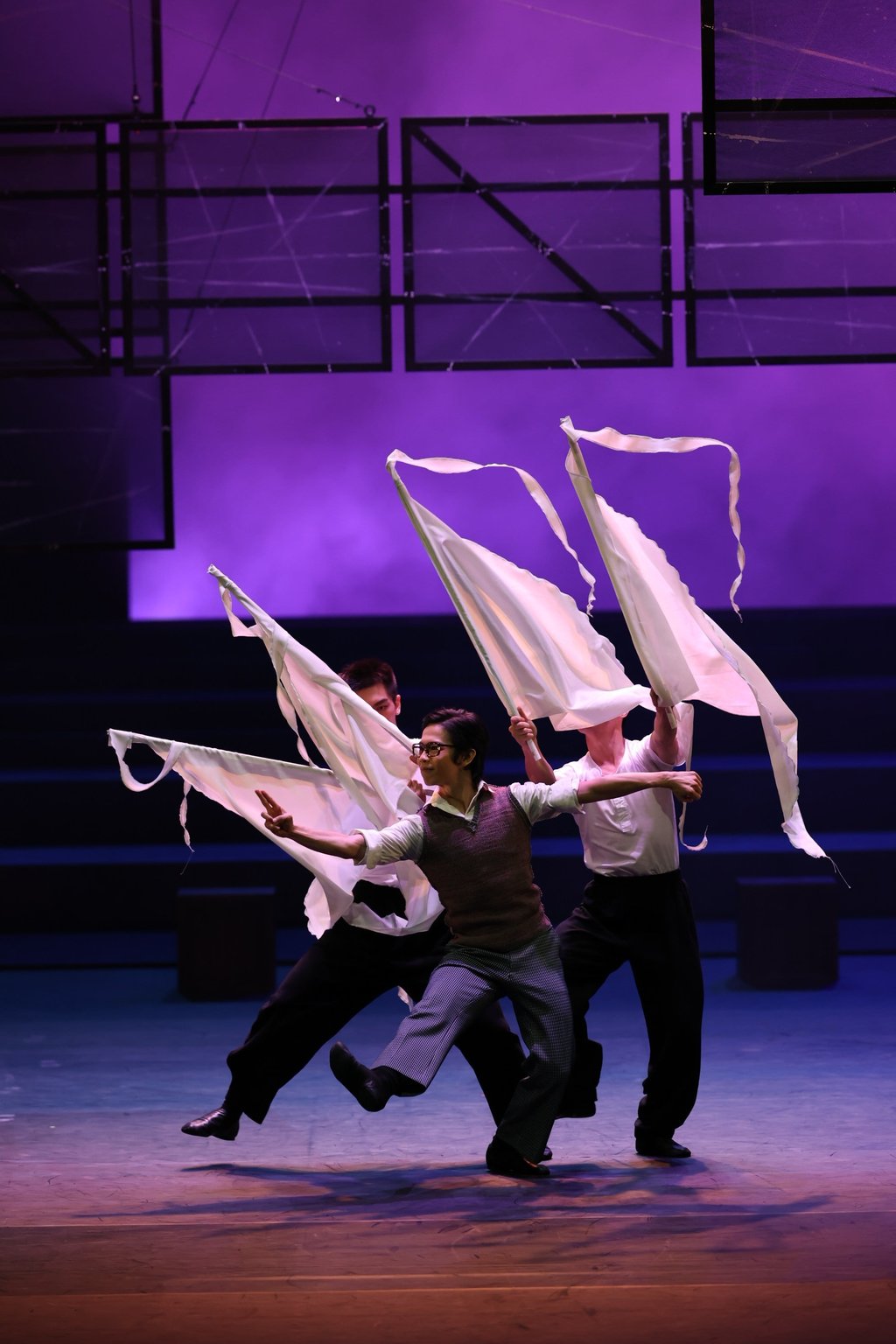 The opening scene of “Kung Fu Artistry” gives a colourful portrait of Hong Kong life in the 1950s. Photo: Worldwide Dance Project