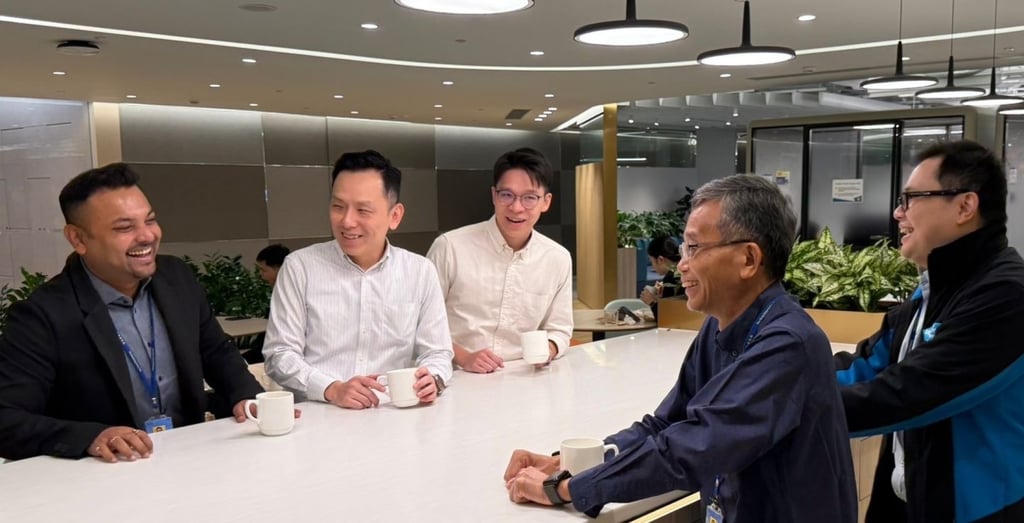 HKJC staff welcome new hire Sengupta (left) to the team. HKJC staff welcome new hire Sengupta (left) to the team.