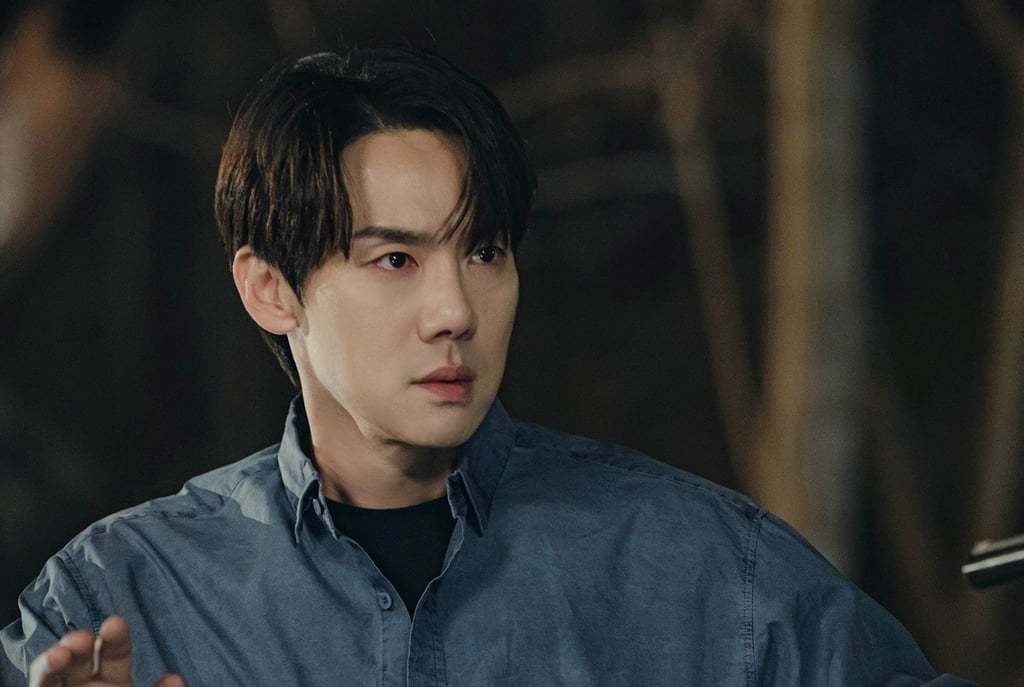 Yoo Yeon-seok in a still from When the Phone Rings. Yoo Yeon-seok in a still from When the Phone Rings.