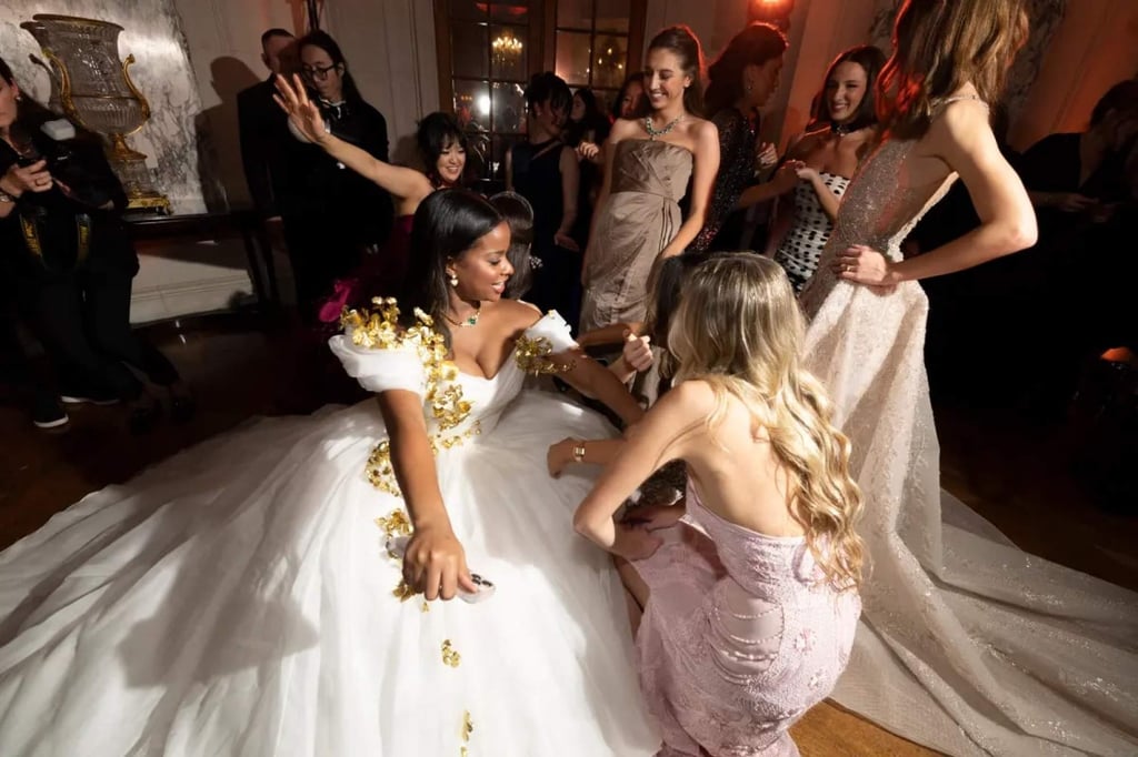 Angela Bassett and Courtney B. Vance’s daughter, Bronwyn Golden Vance, looked stunning during her debut. Photo: Le Bal Angela Bassett and Courtney B. Vance’s daughter, Bronwyn Golden Vance, looked stunning during her debut. Photo: Le Bal