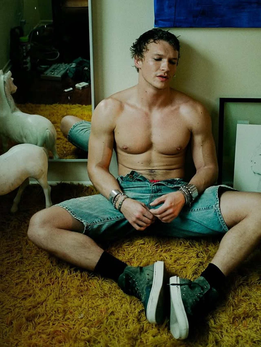 Connor Storrie is sporty in real life too. Photo: @connorstorrieofficial/Instagram