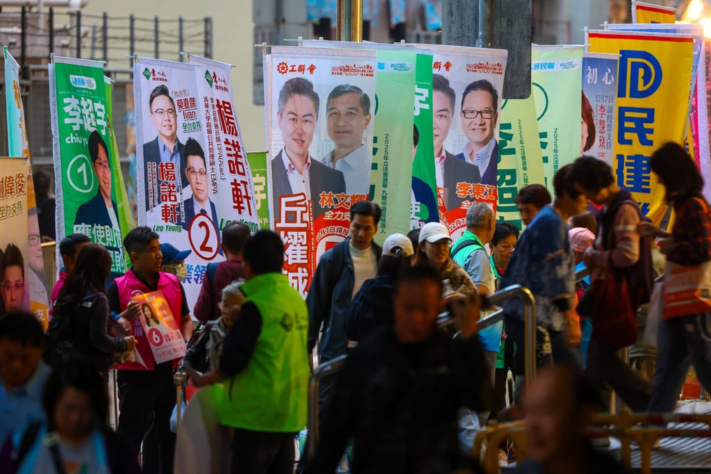 Campaign workers at Wong Tai Sin. Photo: Dickson Lee