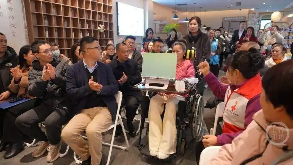 At her farewell party, Liu affectionately referred to the attendees as “angels,” highlighting how they brought light into her life during her darkest moments. Photo: QQ.com