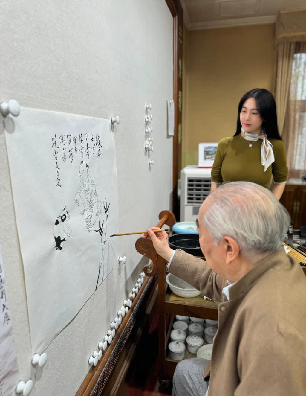 In addition to his impressive painting skills, Fan is also a highly esteemed calligrapher, with his calligraphy valued at around 200,000 yuan (US$28,000) per 0.11 square metre. Photo: Weibo