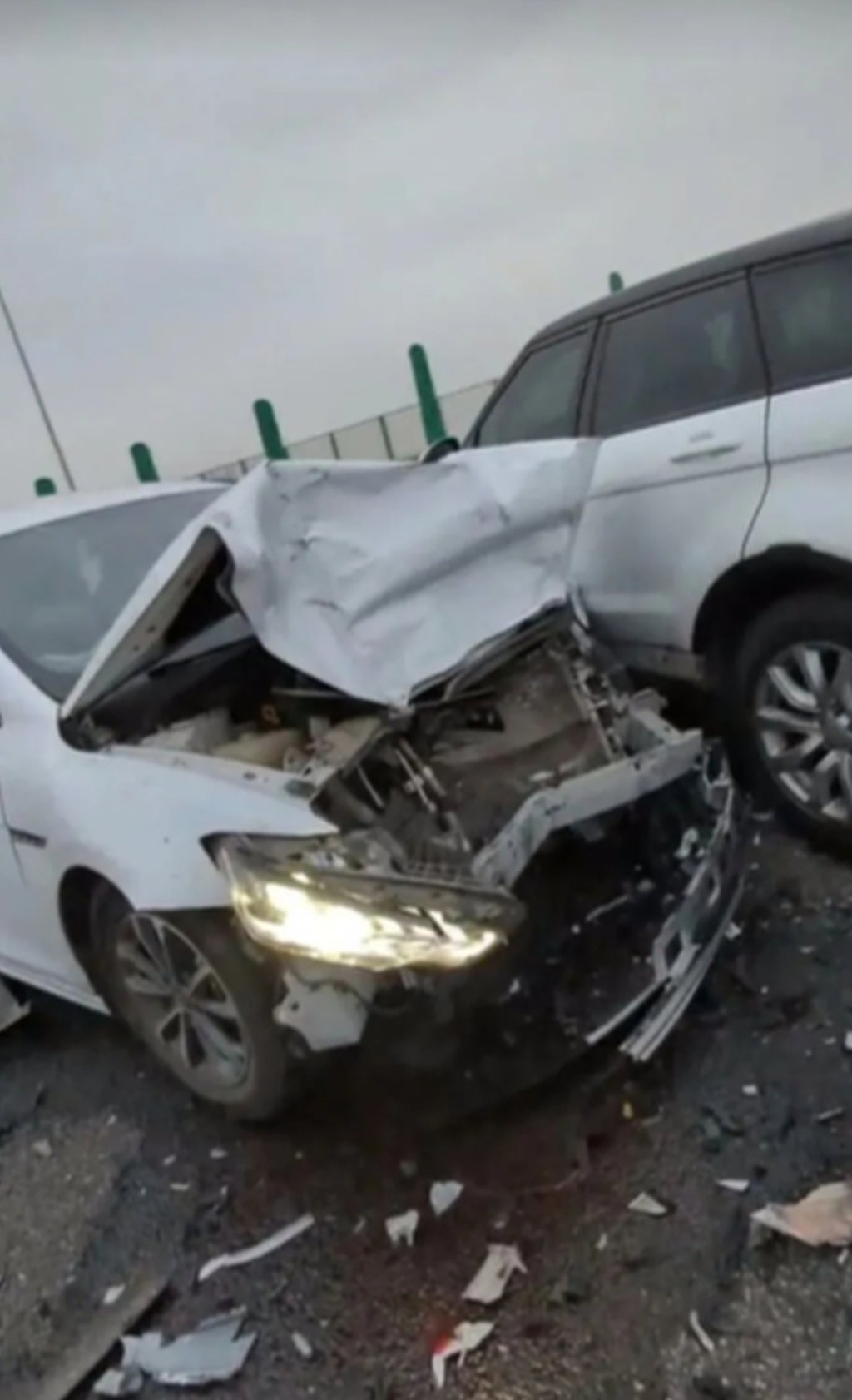 The mangled wreckage of Takomanmaru’s car after the accident. Photo: QQ.com