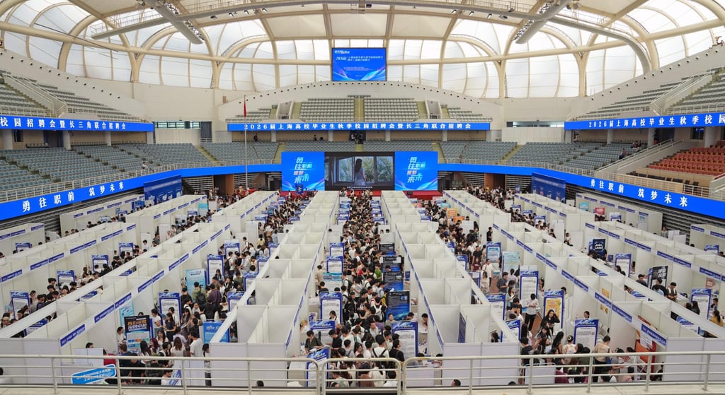 Applicants take part in a campus job fair at the Minhang campus of Shanghai Jiao Tong University. Photo: Xinhua Applicants take part in a campus job fair at the Minhang campus of Shanghai Jiao Tong University. Photo: Xinhua