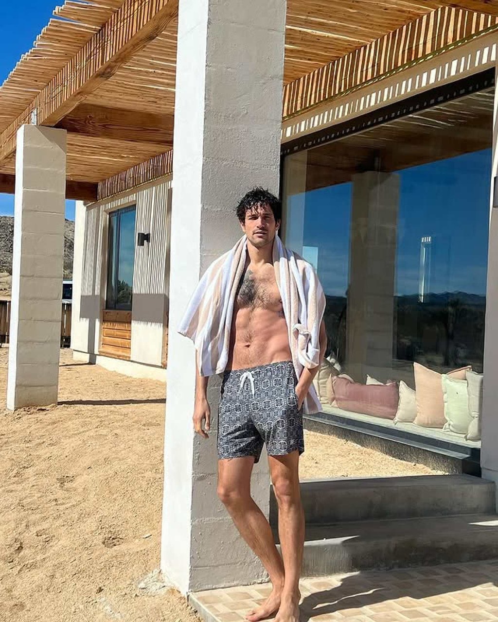 Paul Anthony Kelly soaking up the sun in California, in early 2024. Photo: @ofishalpak/Instagram