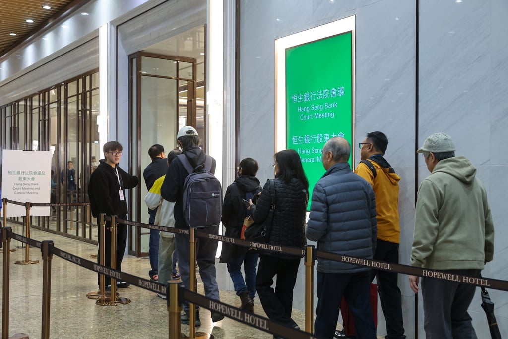 Investors attend Hang Seng Bank’s shareholders’ meetings at Hopewell Hotel on Thursday. Photo: Edmond So