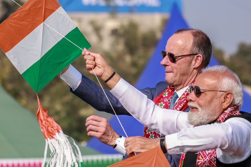 German Chancellor Friedrich Merz (left) and Indian Prime Minister Narendra Modi fly kites during a festival in Ahmedabad on Monday. Photo: EPA German Chancellor Friedrich Merz (left) and Indian Prime Minister Narendra Modi fly kites during a festival in Ahmedabad on Monday. Photo: EPA