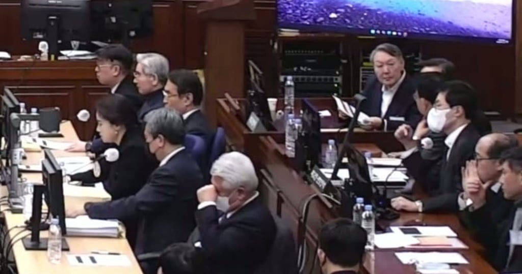 Former South Korean president Yoon Suk-yeol (top right) is pictured at a court hearing in Seoul, South Korea, on Tuesday. Photo: Xinhua