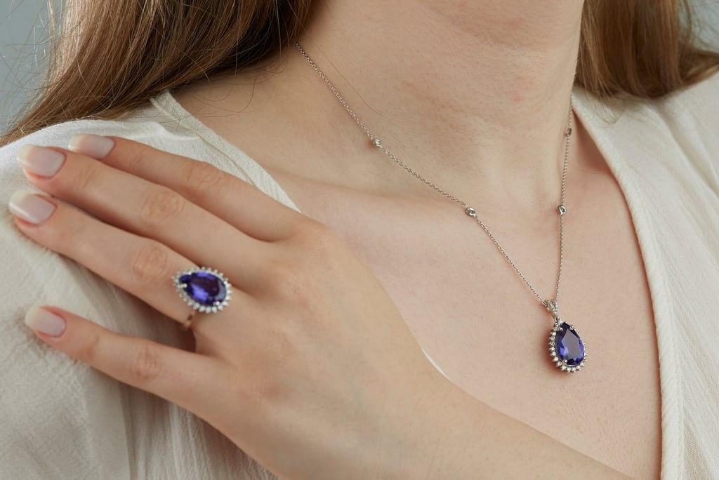 Sapphire is the lucky element for Dogs in the Year of the Horse, according to fortune-teller Tong Pik-ha. Photo: Shutterstock