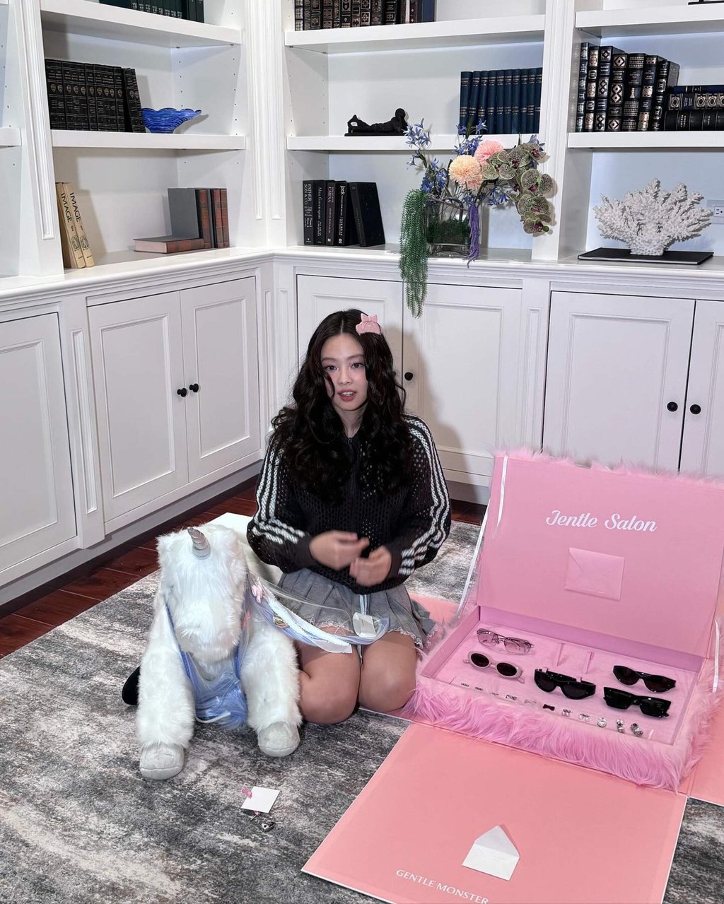 Jennie Kim posted a picture of her Jentle Salon range for Gentle Monster in 2024. Photo: @jennierubyjane/Instagram