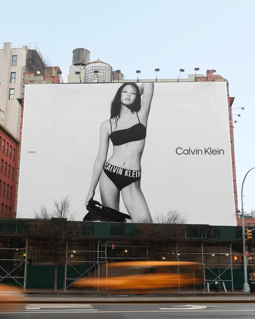 Jennie Kim appears on a billboard in Houston Street, New York, for her Calvin Klein campaign. Photo: @jennierubyjane/Instagram