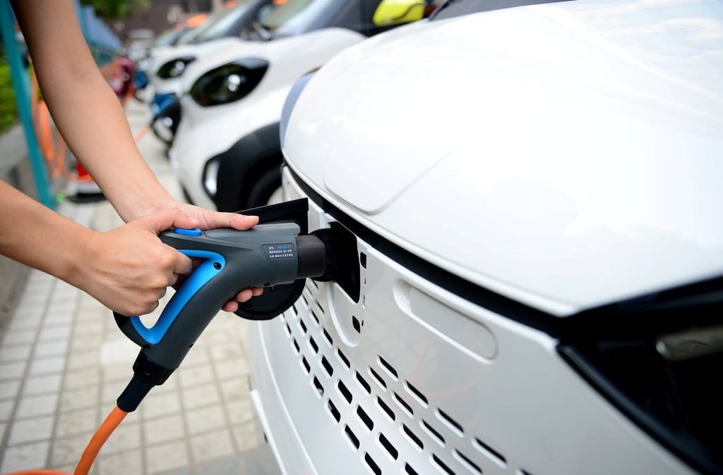 A charging cable is connected to an electric vehicle at a charging station in Liuzhou, Guangxi Zhuang Autonomous Region, China, July 31, 2017. Photo: Reuters A charging cable is connected to an electric vehicle at a charging station in Liuzhou, Guangxi Zhuang Autonomous Region, China, July 31, 2017. Photo: Reuters