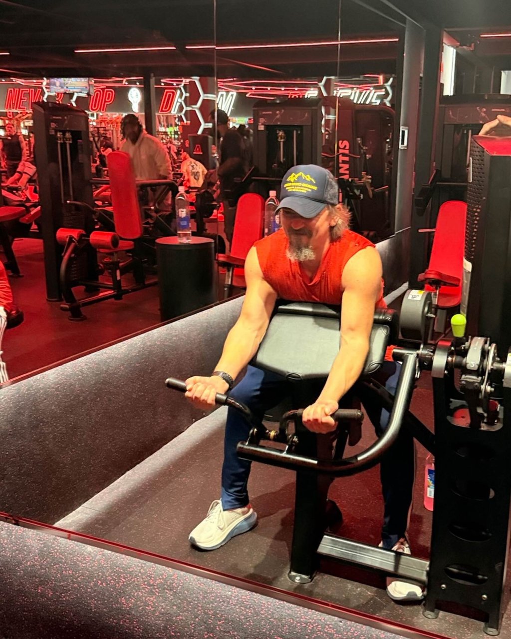 James Jordan trains at the gym in November 2025. Photo: @actorjamesjordan/Instagram