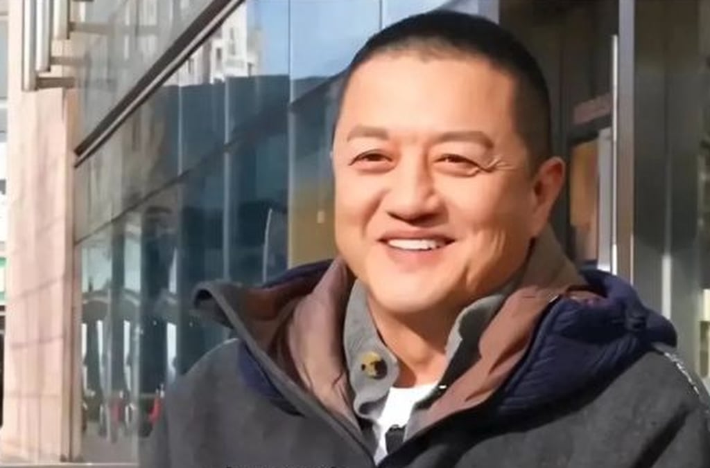 A smiling Li Yapeng, above, pictured outside the Beijing hospital where so many children have been helped. Photo: guancha A smiling Li Yapeng, above, pictured outside the Beijing hospital where so many children have been helped. Photo: guancha
