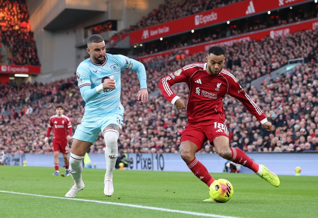Liverpool (right) had the strongest performance of any English club in the rankings’ history. Photo: EPA Liverpool (right) had the strongest performance of any English club in the rankings’ history. Photo: EPA