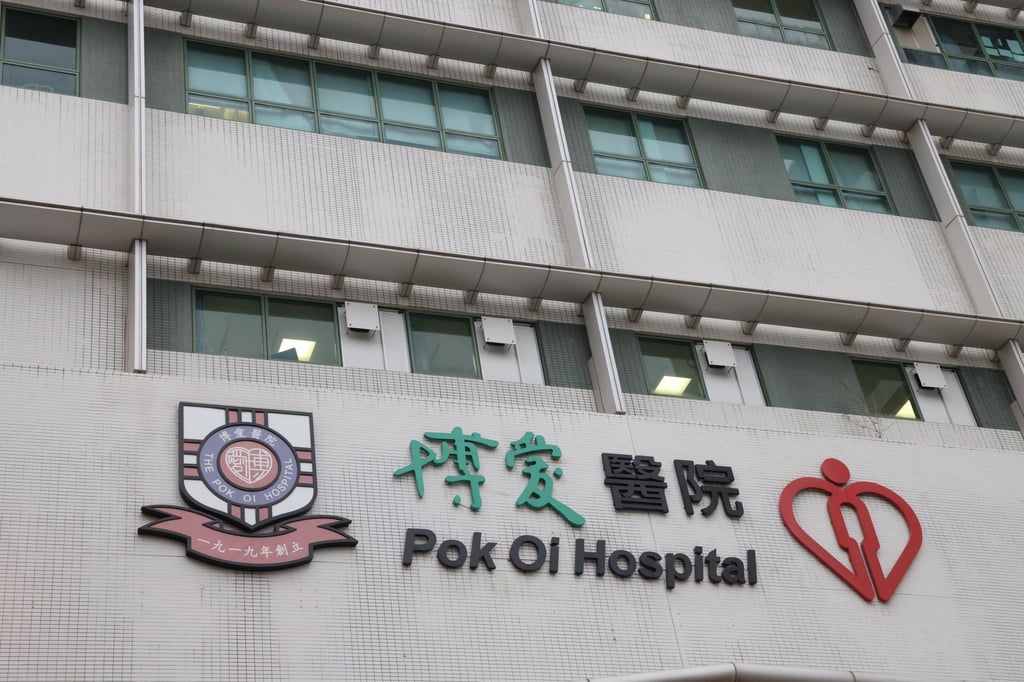 The female passenger of the taxi was taken to Pok Oi Hospital in Yuen Long, where she was certified dead. Photo: Jelly Tse The female passenger of the taxi was taken to Pok Oi Hospital in Yuen Long, where she was certified dead. Photo: Jelly Tse