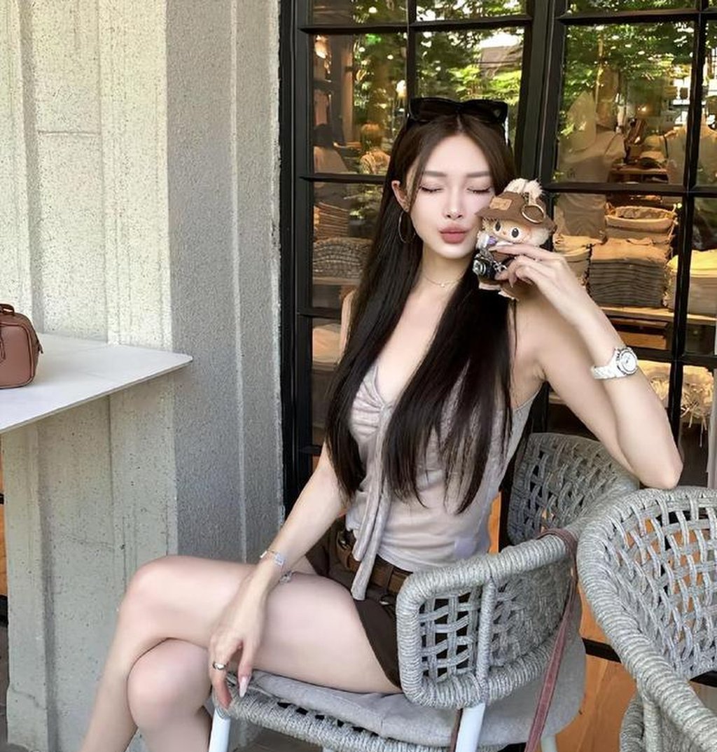 Online fashion influencer Chen Xin, above, has accused her assistant of being a con artist. Photo: 163.com