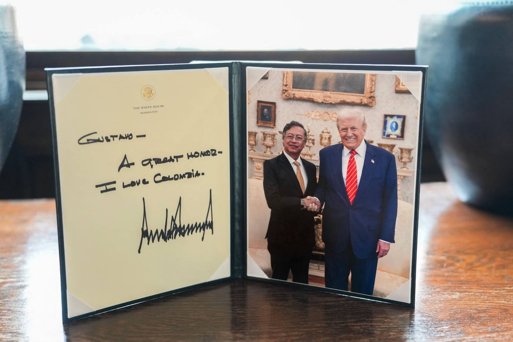 A photo signed by US President Donald Trump. Photo: Colombia Presidency via AFP