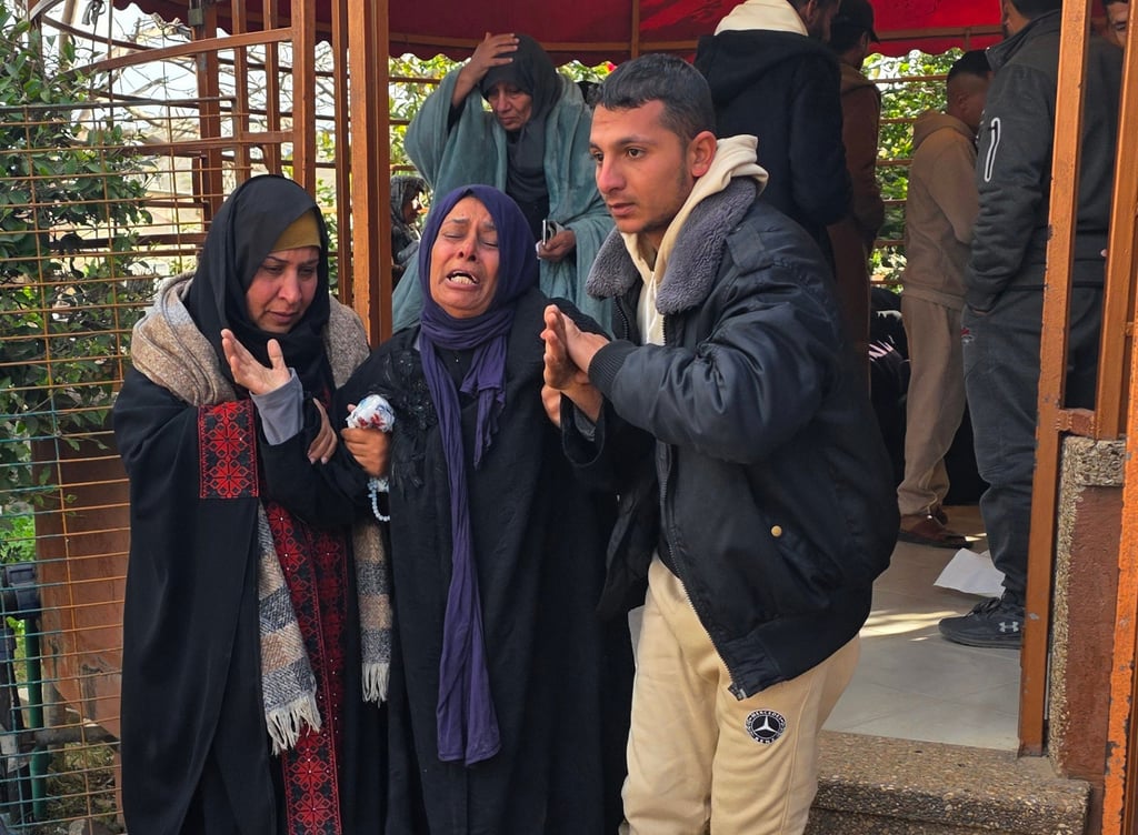 Palestinians mourned the loss of three people at Nasser Hospital in Khan Younis, who were killed in an Israeli attack on Wednesday. Photo: dpa