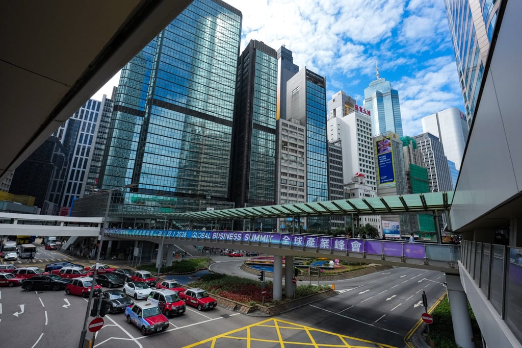 Central recorded the biggest improvement with 234,800 sq ft of net absorption in the fourth quarter, its highest since the second quarter of 2015. Photo: Jelly Tse