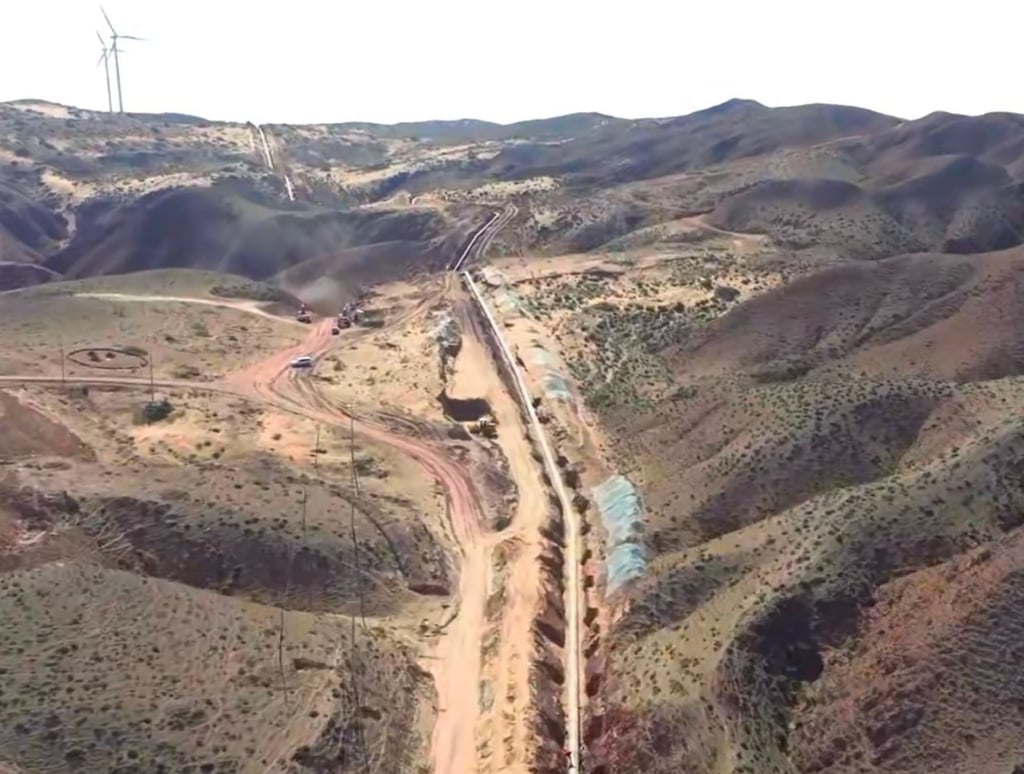 China has successfully repurposed a long-haul oil pipeline (pictured) to transport carbon dioxide. Photo: CCTV