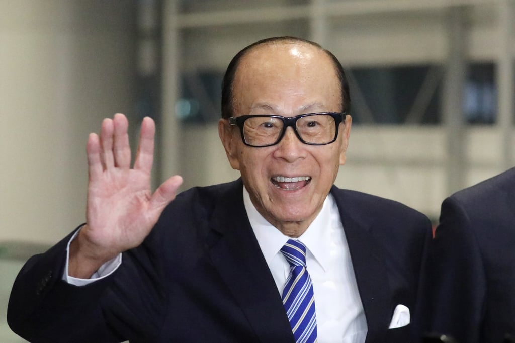 The charitable foundation, established by tycoon Li Ka-shing, has increased the number of domestic helpers receiving free trips from 4,000 last year to 5,000. Photo: Dickson Lee