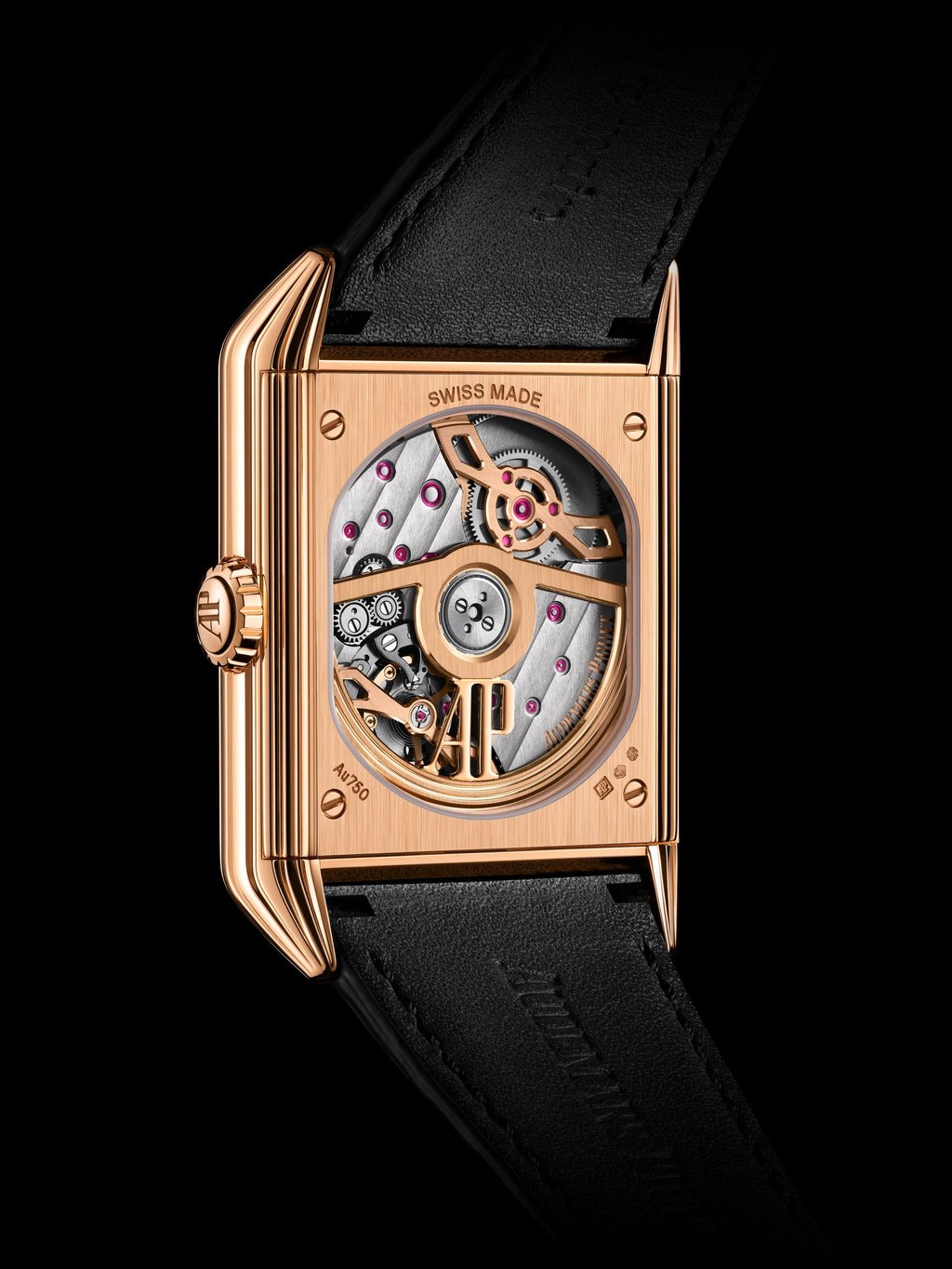 Beneath the Neo Frame Jumping Hour’s architectural exterior lies the calibre 7122, the manufacture’s first self-winding jumping hour movement. Photo: Handout