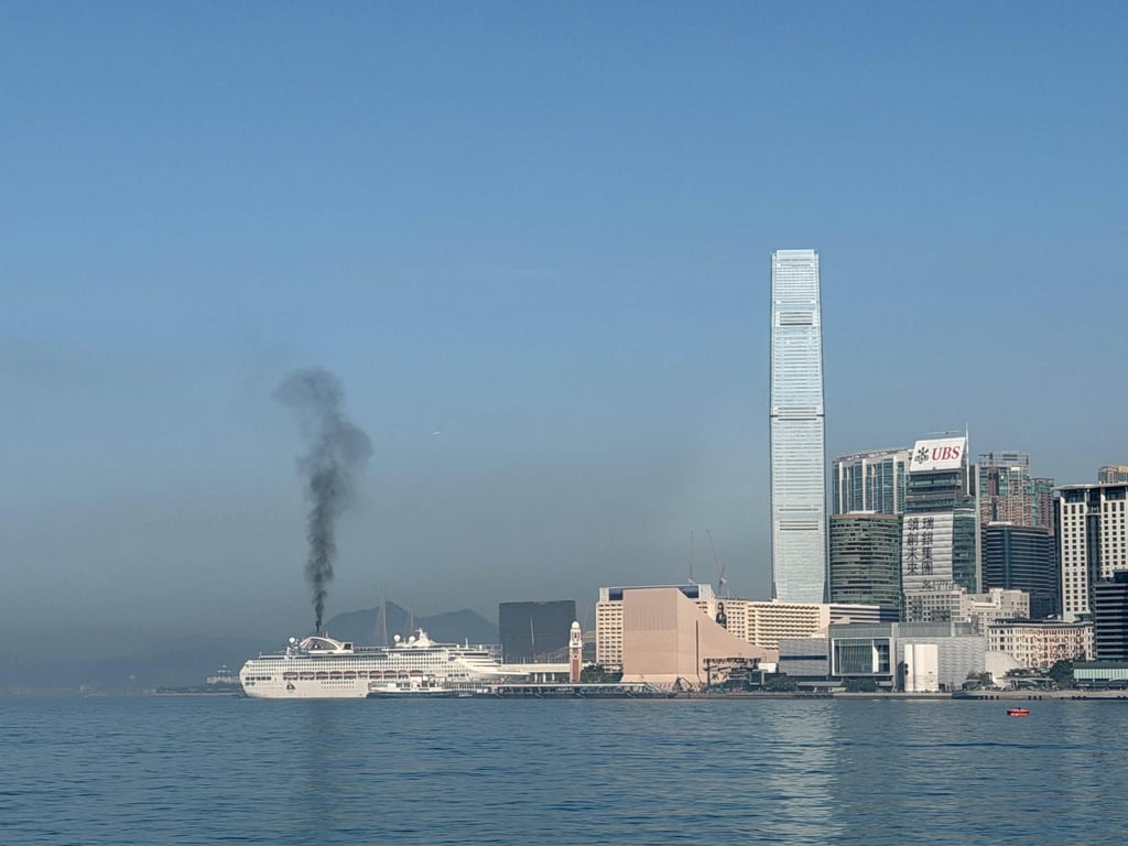 Black smoke billows out of the ship’s funnel at Ocean Terminal. Photo: Handout Black smoke billows out of the ship’s funnel at Ocean Terminal. Photo: Handout