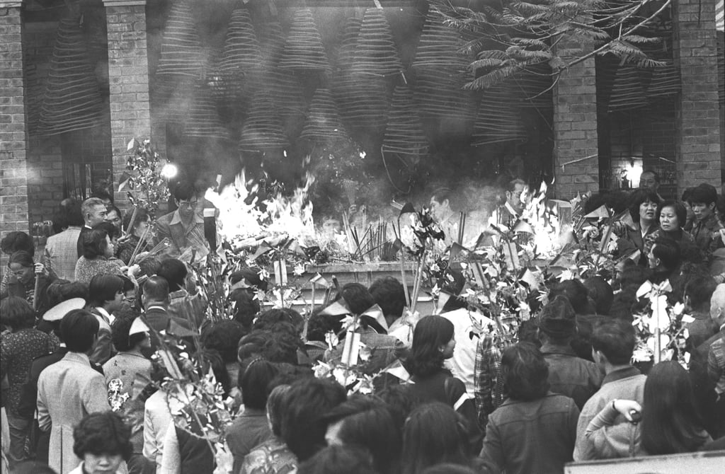 Che Kung Temple teems with worshippers on the third day of the Lunar New Year in 1979. Photo: SCMP Archives Che Kung Temple teems with worshippers on the third day of the Lunar New Year in 1979. Photo: SCMP Archives