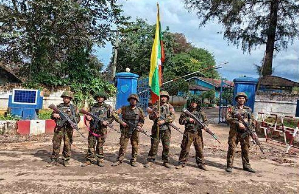 மியான்மரின் கிளர்ச்சித் தலைவர் போ ங்கார் உள்நாட்டு எதிர்ப்புச் சண்டைகளுக்கு மத்தியில் இராணுவ ஆட்சிக் குழுவிடம் சரணடைந்தார்