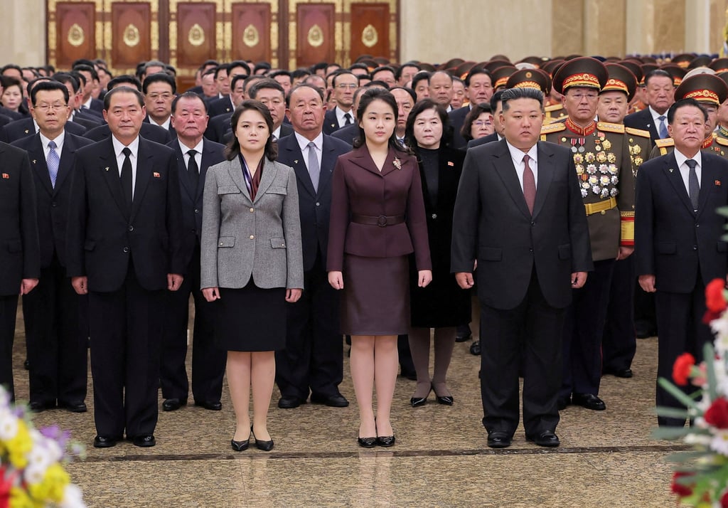 Kim Jong-un, his wife Ri Sol-ju (in grey jacket) and their daughter Kim Ju-ae (centre) visit the Kumsusan Palace of the Sun to mark the New Year in Pyongyang, North Korea, on January 1, 2026. Photo: KCNA via Reuters