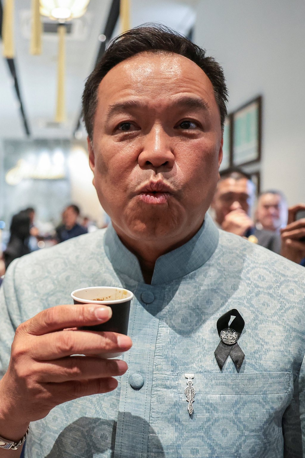 தாய்லாந்து தேர்தல் ரத்து செய்யப்படுமா? பார்கோடு பிழையானது வாக்குச் சீட்டு ரகசியம் குறித்த கவலையை எழுப்புகிறது