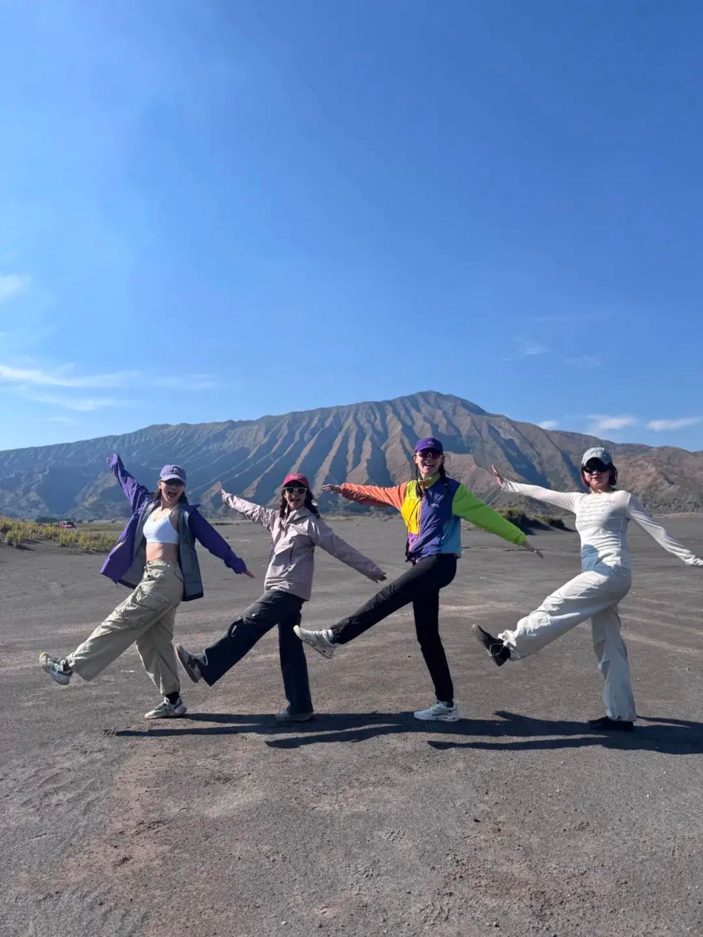 Kegiatan menyenangkan untuk empat orang: Tren baru ini juga mencakup perjalanan pasca-olahraga ke tempat-tempat wisata yang indah. Foto: Zhihu