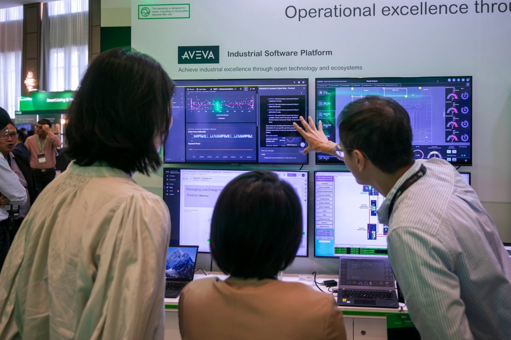 Visitors to Schneider Electric’s Hong Kong innovation hub can see how real-time energy and automation control are being used to manage operations in the city more efficiently. Photo: Schneider Electric