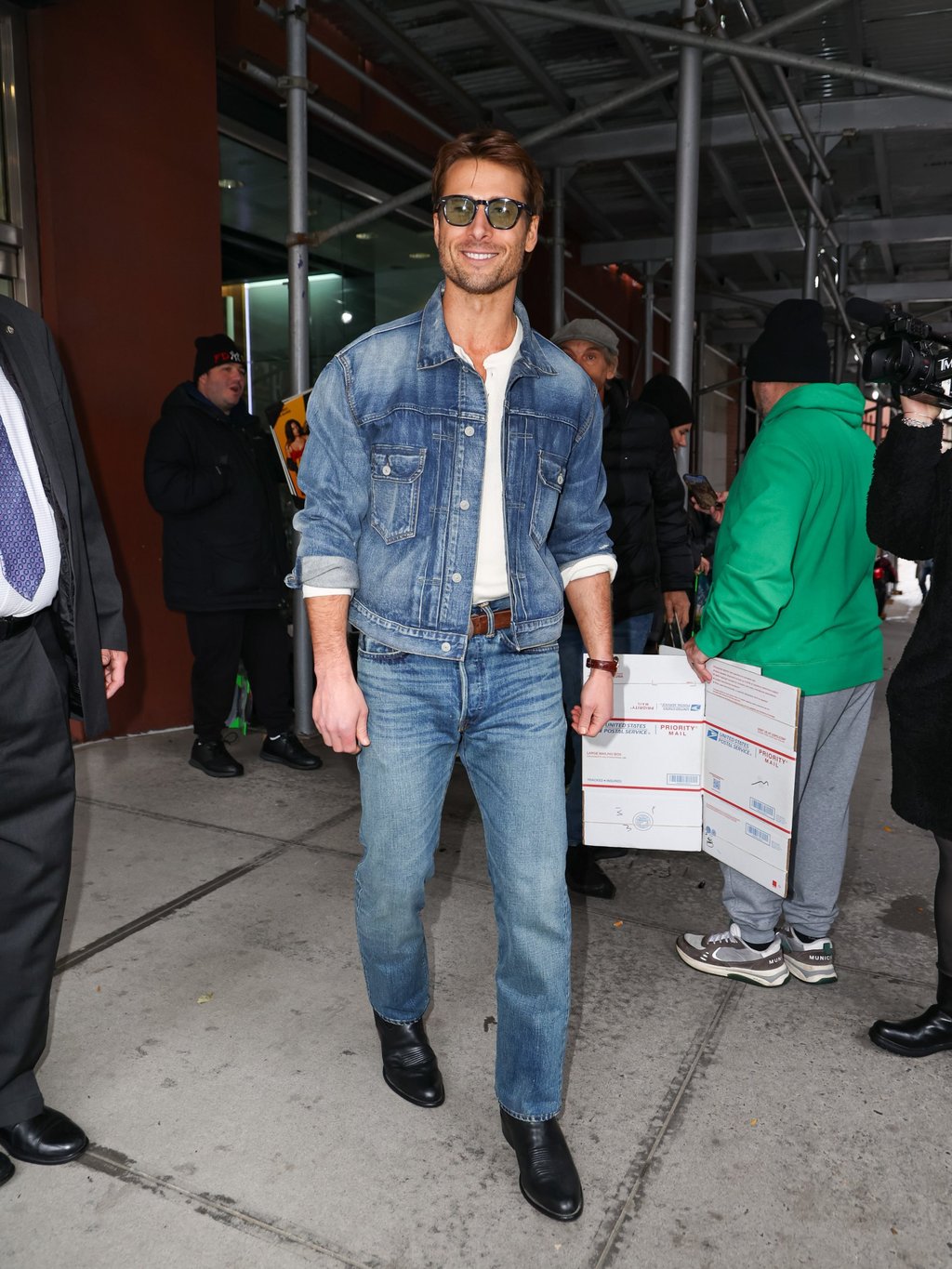 Glen Powell after an appearance on The Drew Barrymore Show in November 2025. Photo: Bauer-Griffin/GC Images Glen Powell after an appearance on The Drew Barrymore Show in November 2025. Photo: Bauer-Griffin/GC Images