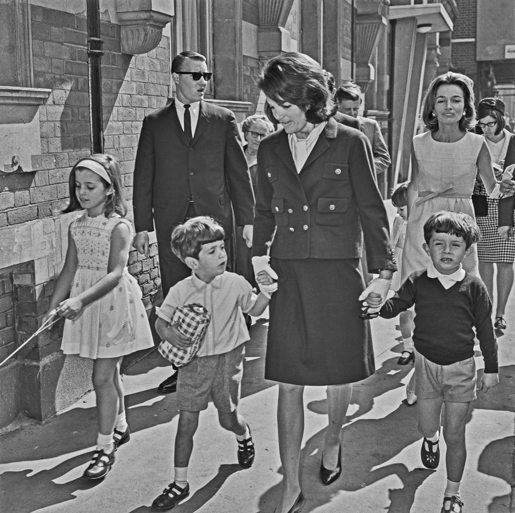 Jacqueline Kennedy with son John F. Kennedy Jr, daughter Caroline Kennedy, sister Caroline Lee Radziwill and nephew Anthony Radziwill in London, in 1965. Photo: Getty Images