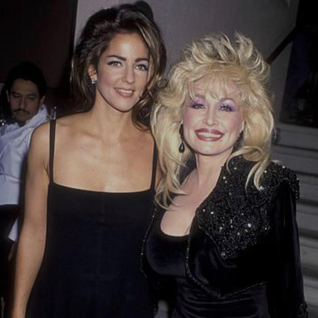Kelly Klein with Dolly Parton. Photo: @kellyaklein/Instagram