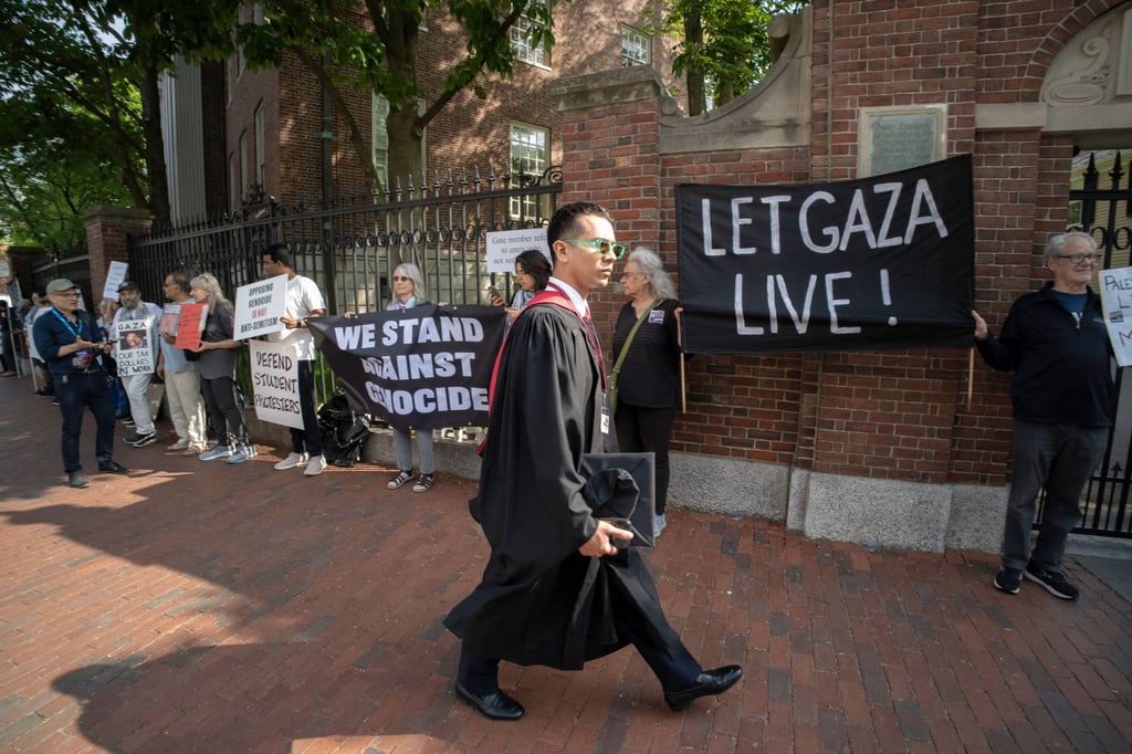 Pro-Palestinian demonstrators protest outside Harvard Yard during Harvard University’s class of 2024 graduation ceremony on May 23, 2024. Photo: AFP Pro-Palestinian demonstrators protest outside Harvard Yard during Harvard University’s class of 2024 graduation ceremony on May 23, 2024. Photo: AFP