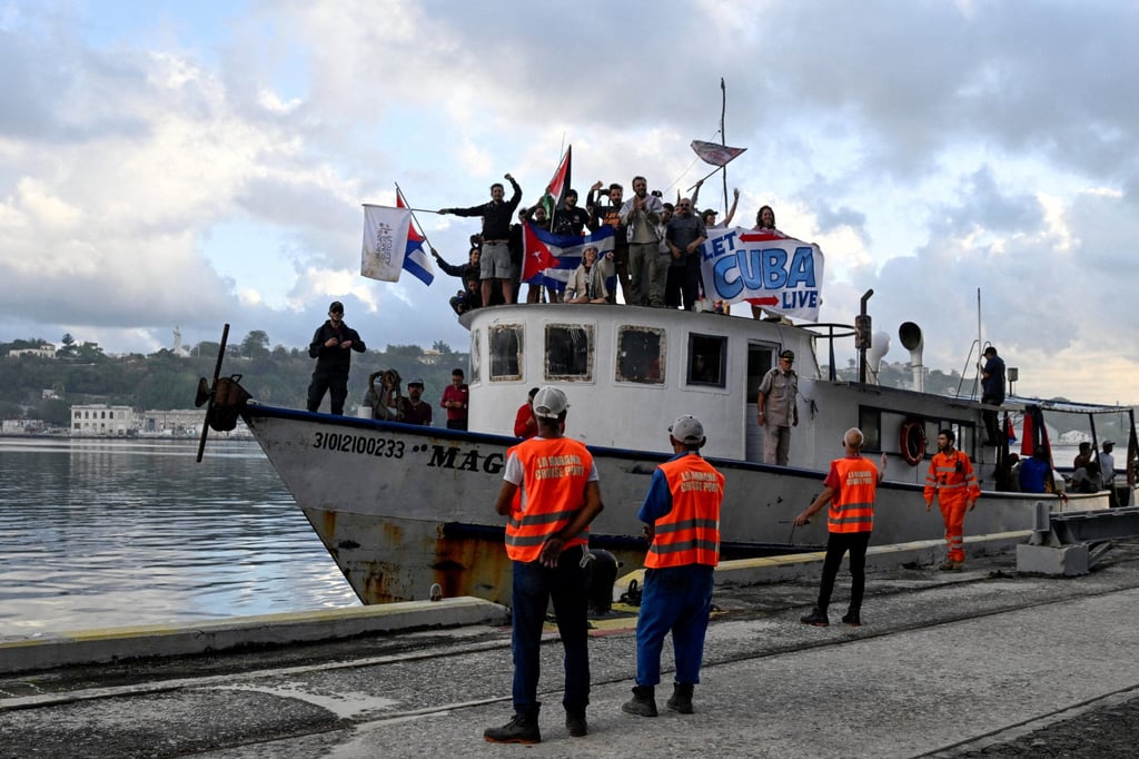 The boat arriving in Havana. Photo: Reuters