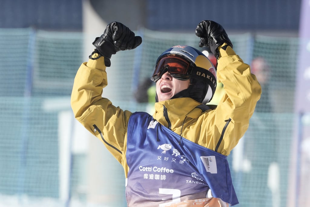 Su Yiming won gold at the 2026 FIS Snowboard Big Air World Cup at Secret Garden, Zhangjiakou, China. Photo: Xinhua