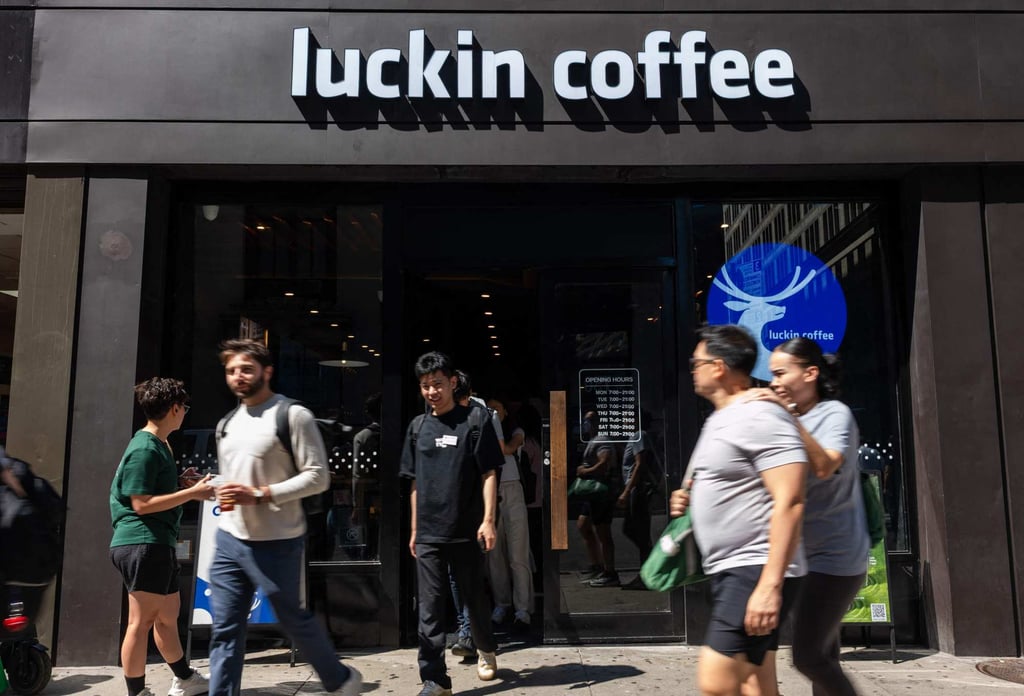 A Luckin Coffee shop in Manhattan. Luckin must go beyond efficiency to compete with Starbucks in the US, according to an analyst. Photo: AFP A Luckin Coffee shop in Manhattan. Luckin must go beyond efficiency to compete with Starbucks in the US, according to an analyst. Photo: AFP